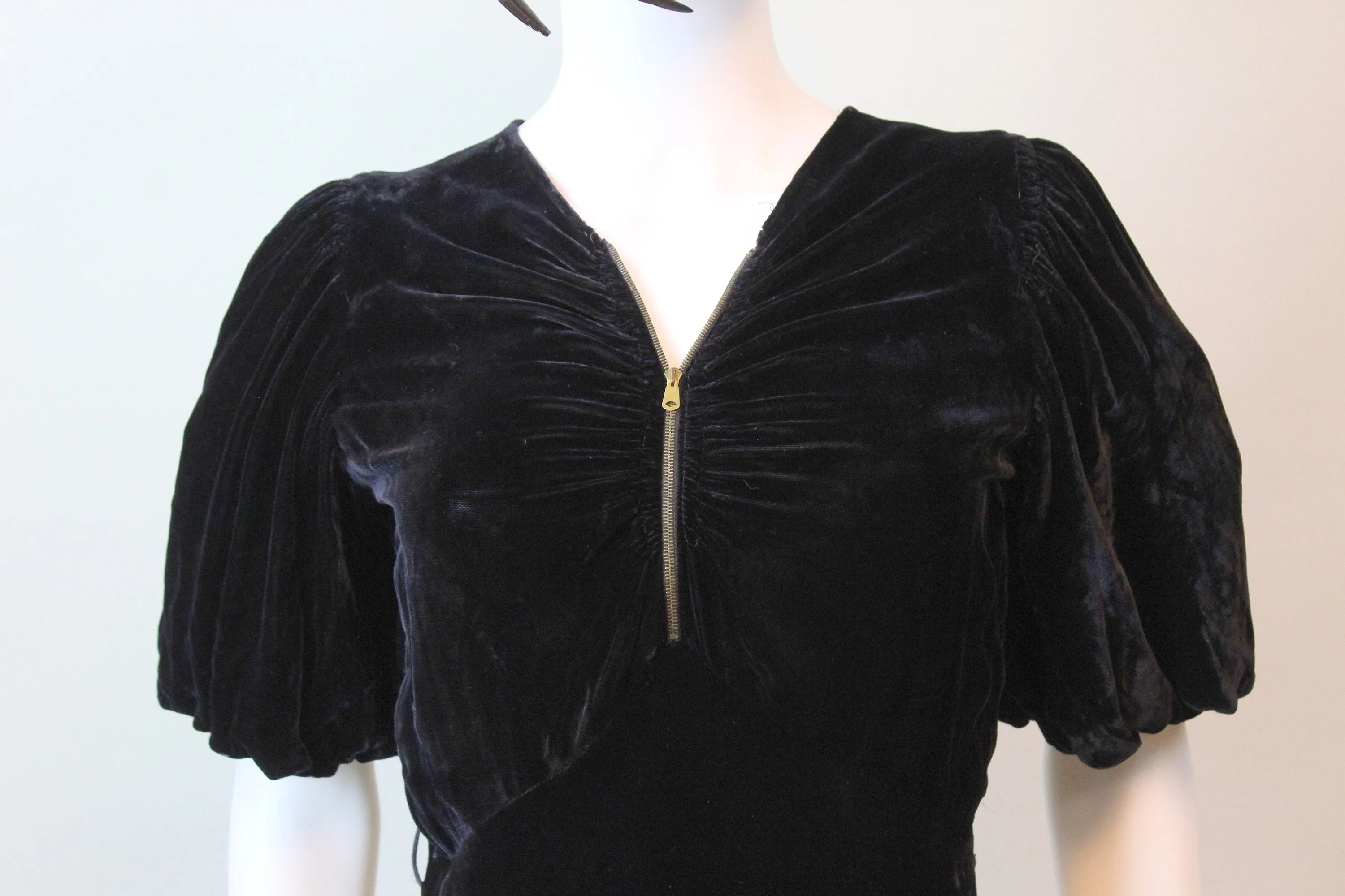 1930s ZIPPER front puff sleeves silk VELVET dress xs | new fall