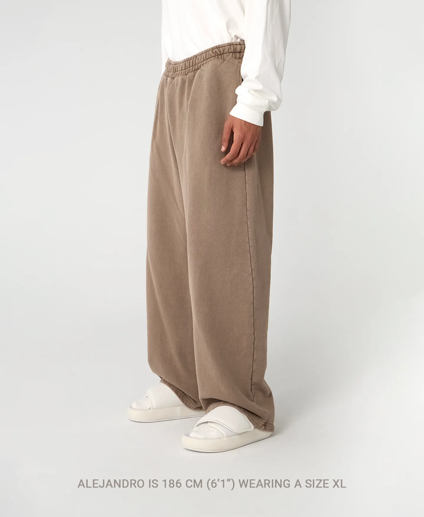 600 GSM 'Cloud Cream' Straight-leg Pants