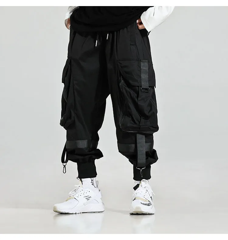 Buckled Pocket Men Monochrome Cargo Jogger Pants