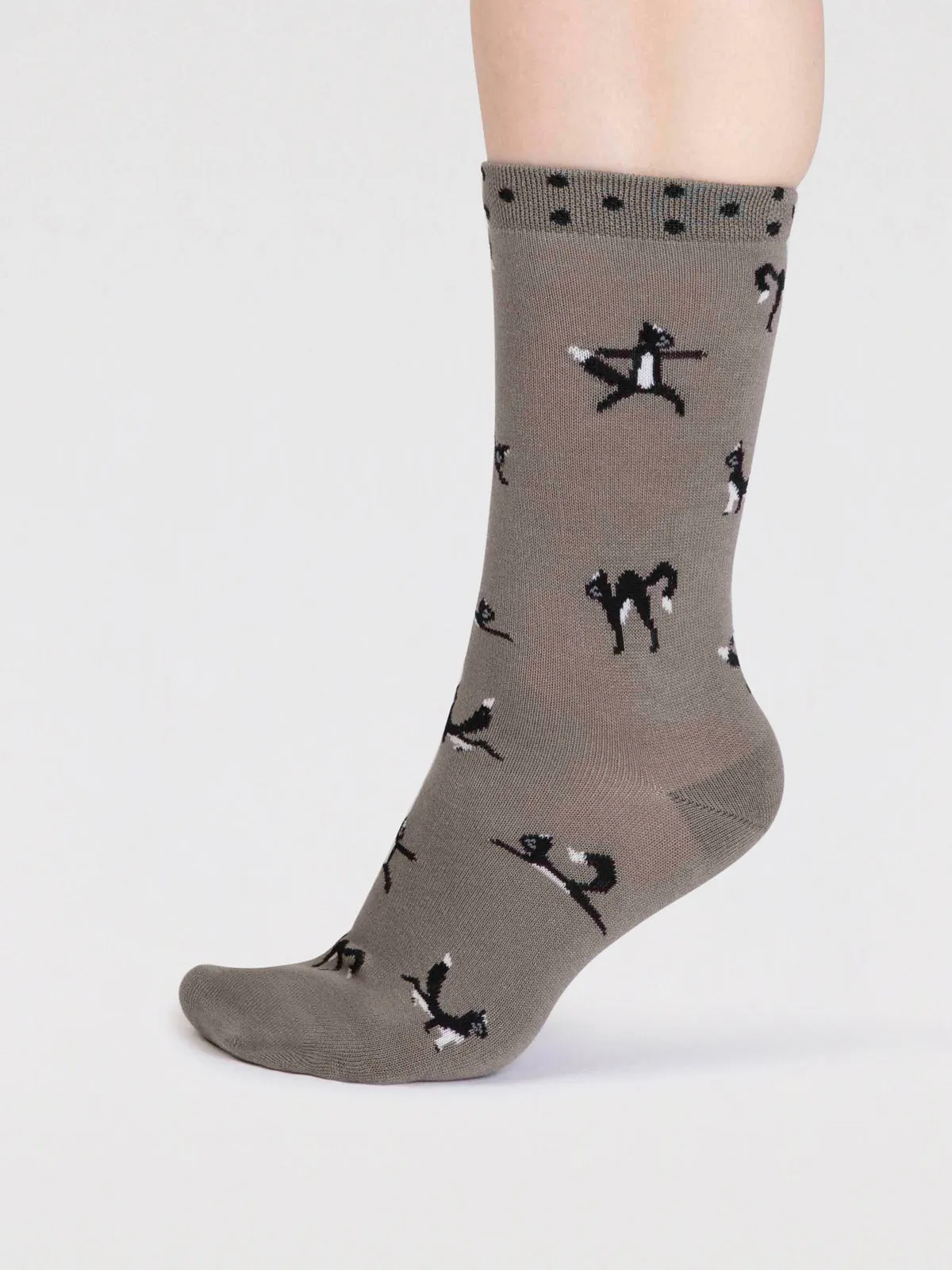 chai bamboo yoga cats socks