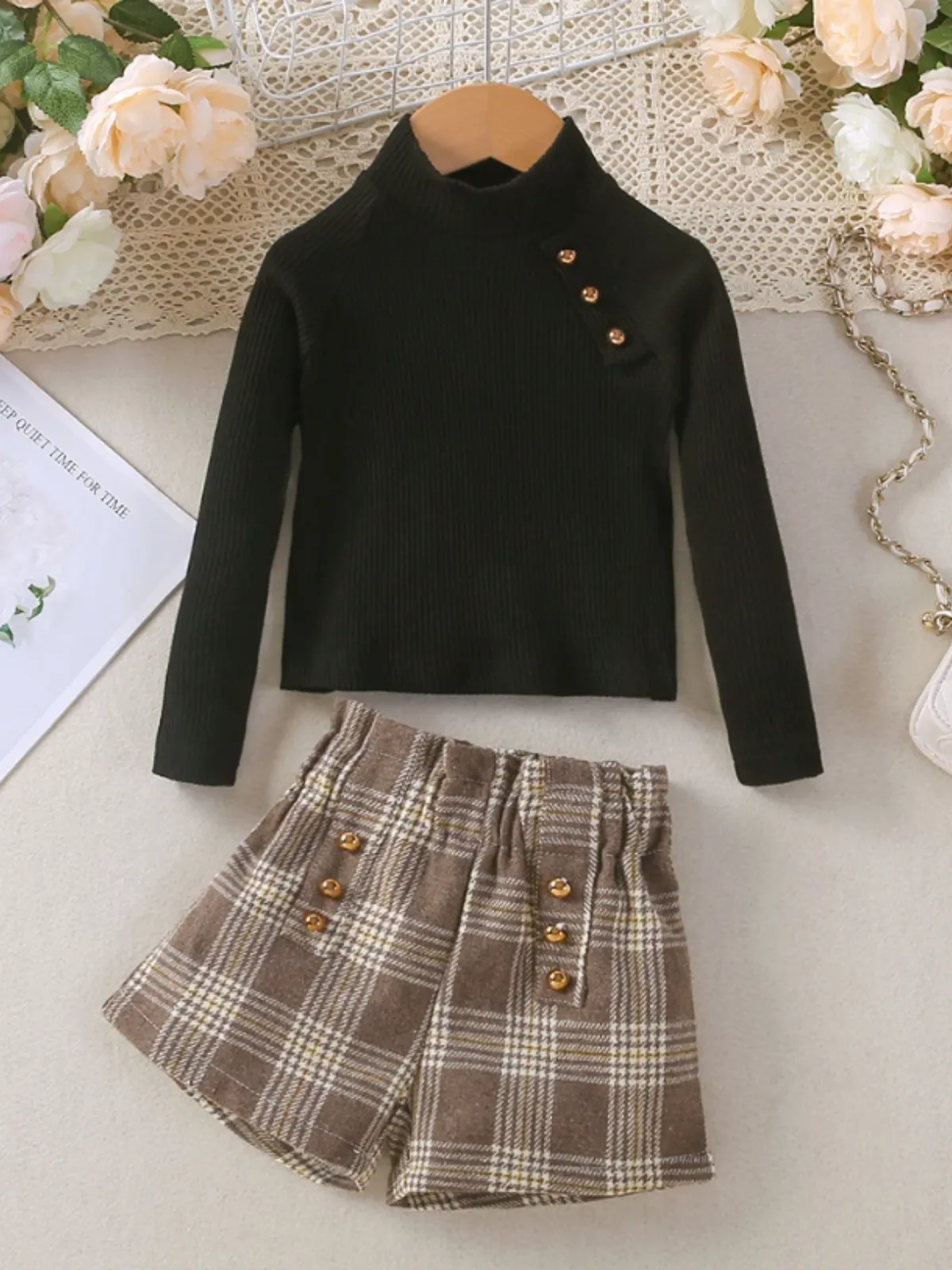 Girls Elegant White Turtleneck and Plaid Shorts Set