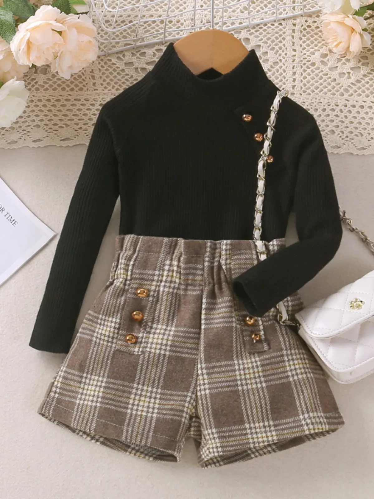 Girls Elegant White Turtleneck and Plaid Shorts Set