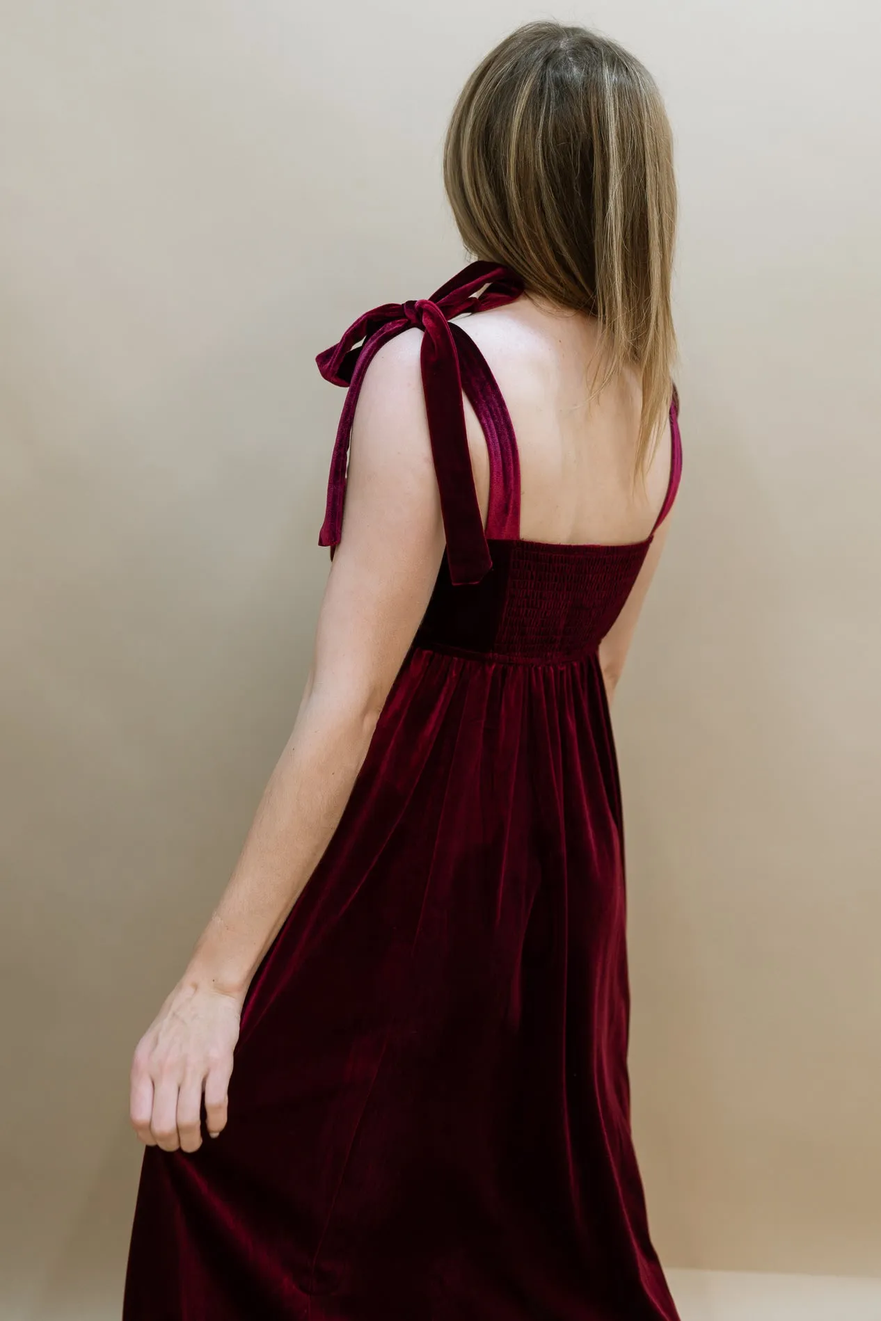 Kenzie Velvet Midi Dress - Wine