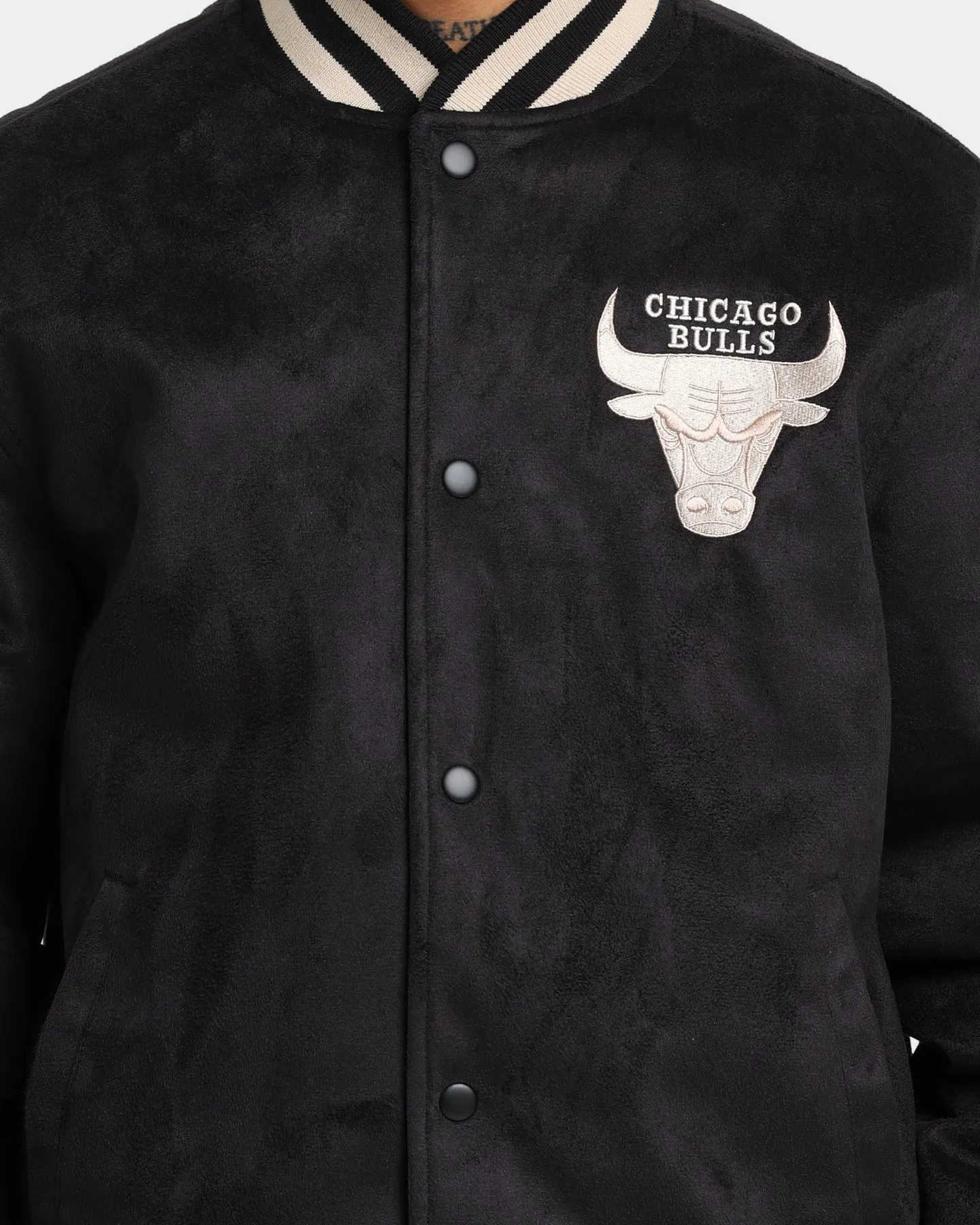 New Era Chicago Bulls Suede Jacket Black