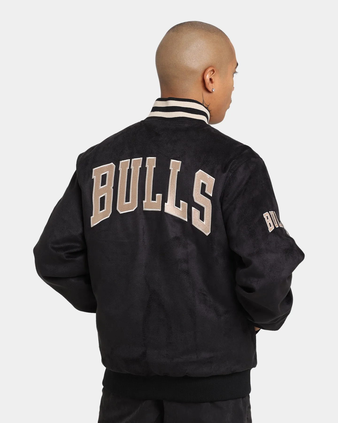 New Era Chicago Bulls Suede Jacket Black