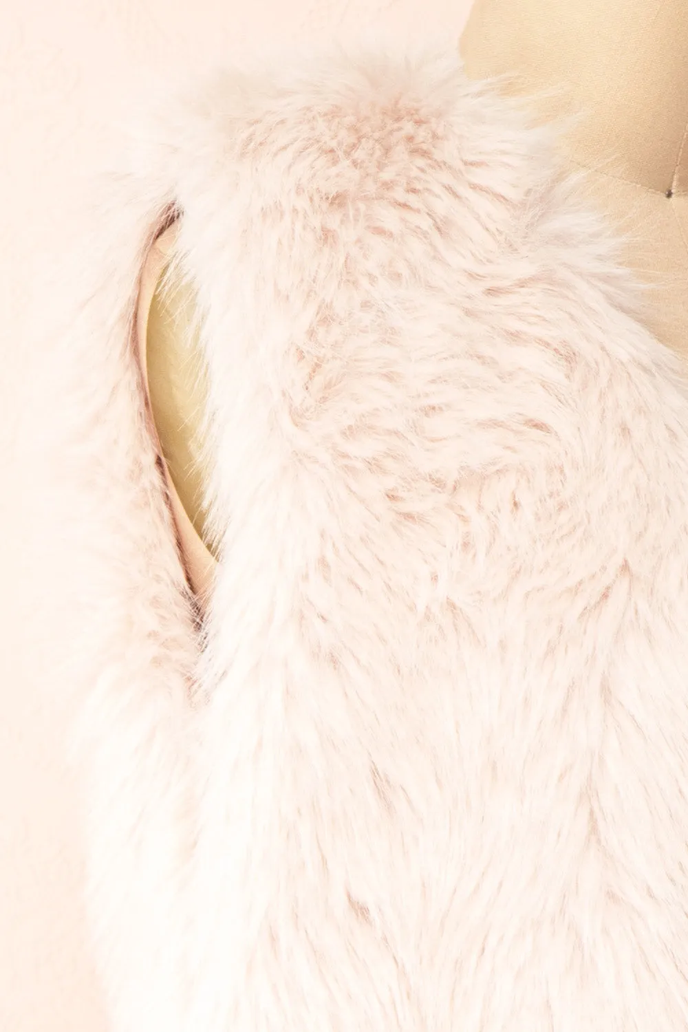 Perrine | Light Pink Faux Fur Vest