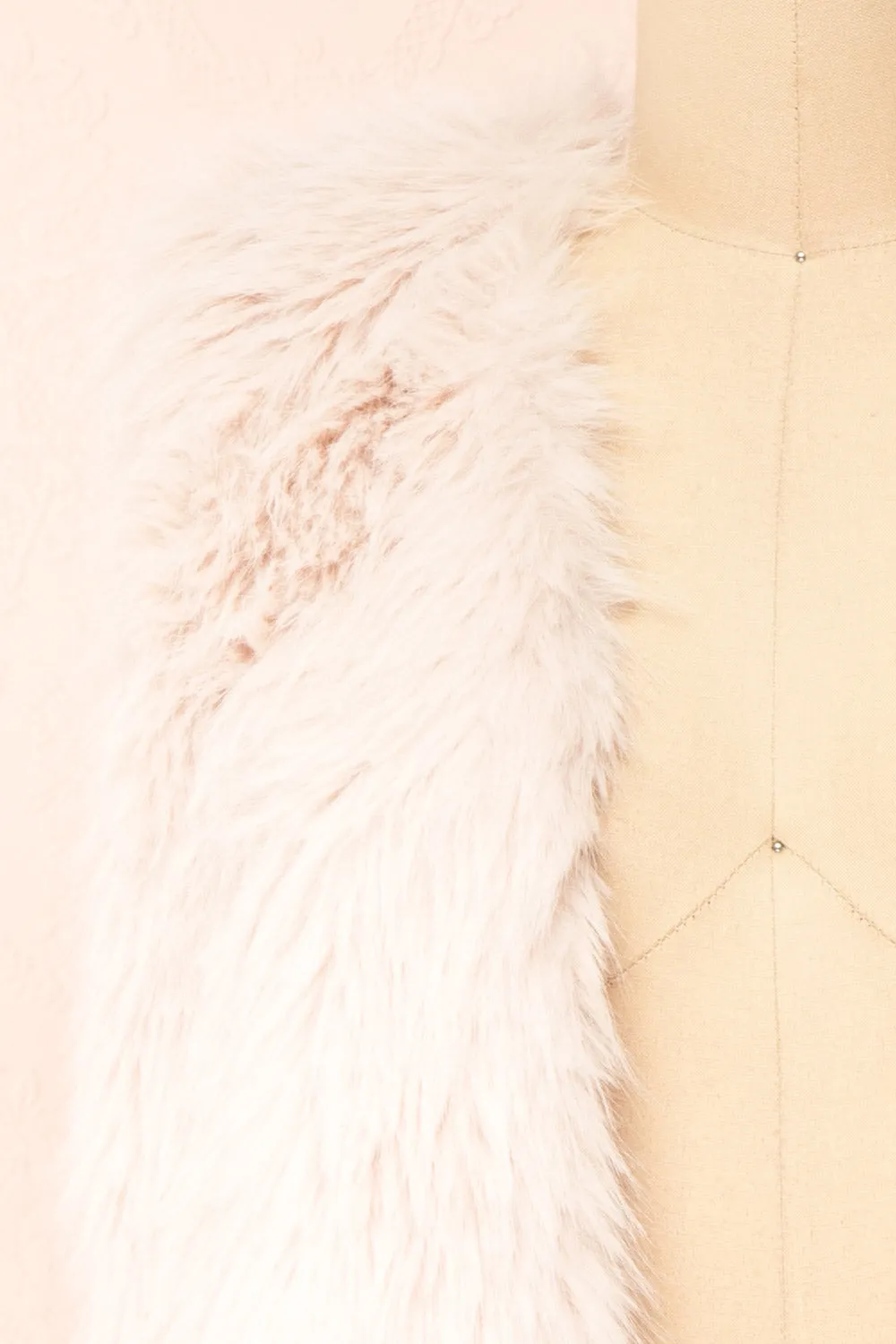 Perrine | Light Pink Faux Fur Vest