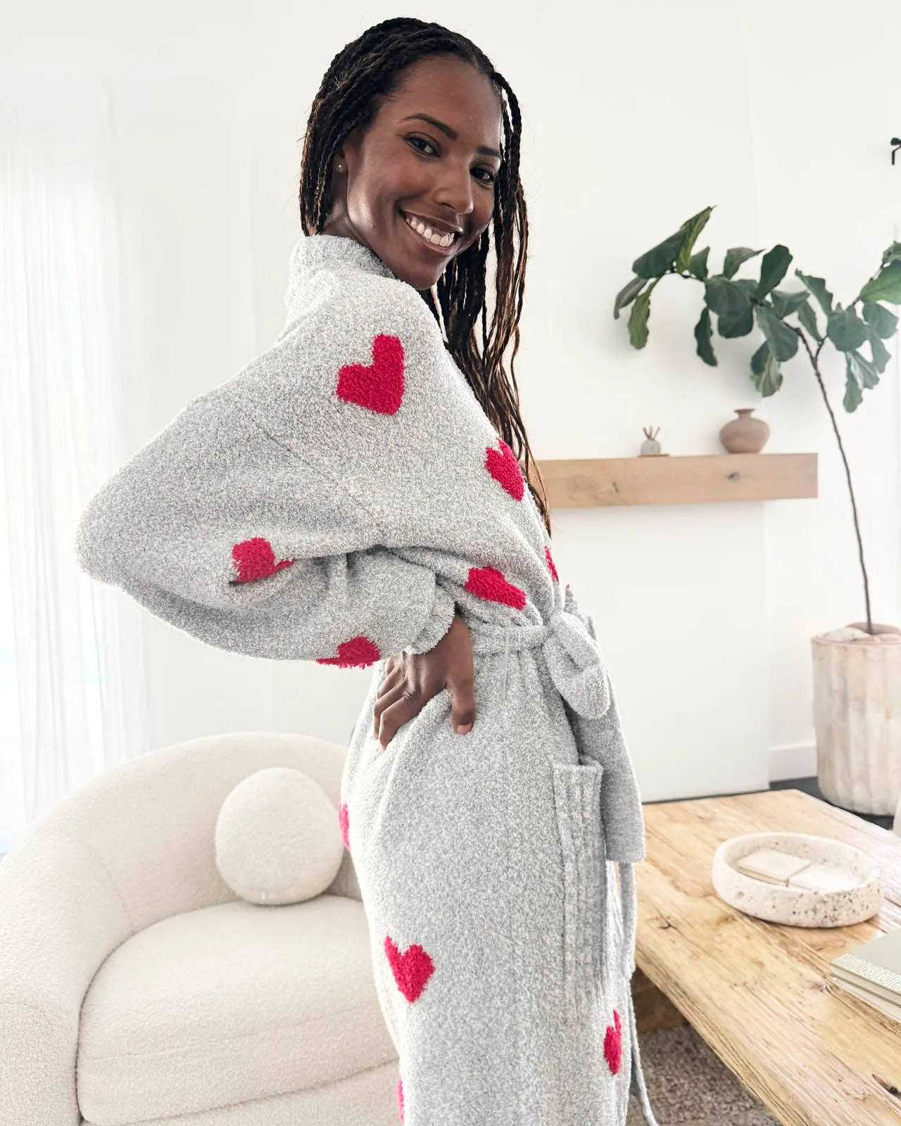 Pomona Fuzzy Yarn Hearts Robe