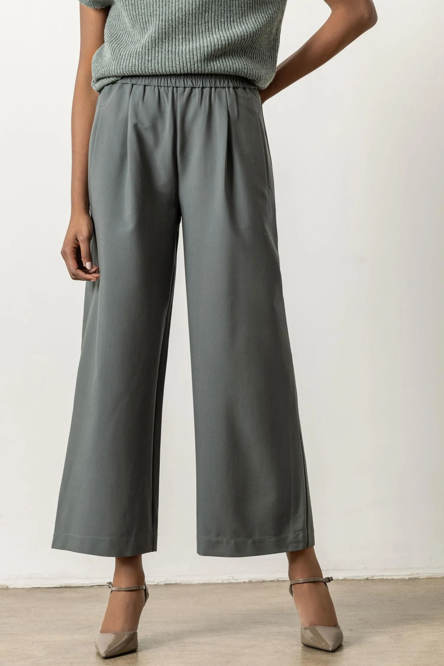 Wide Leg Pull On Pant