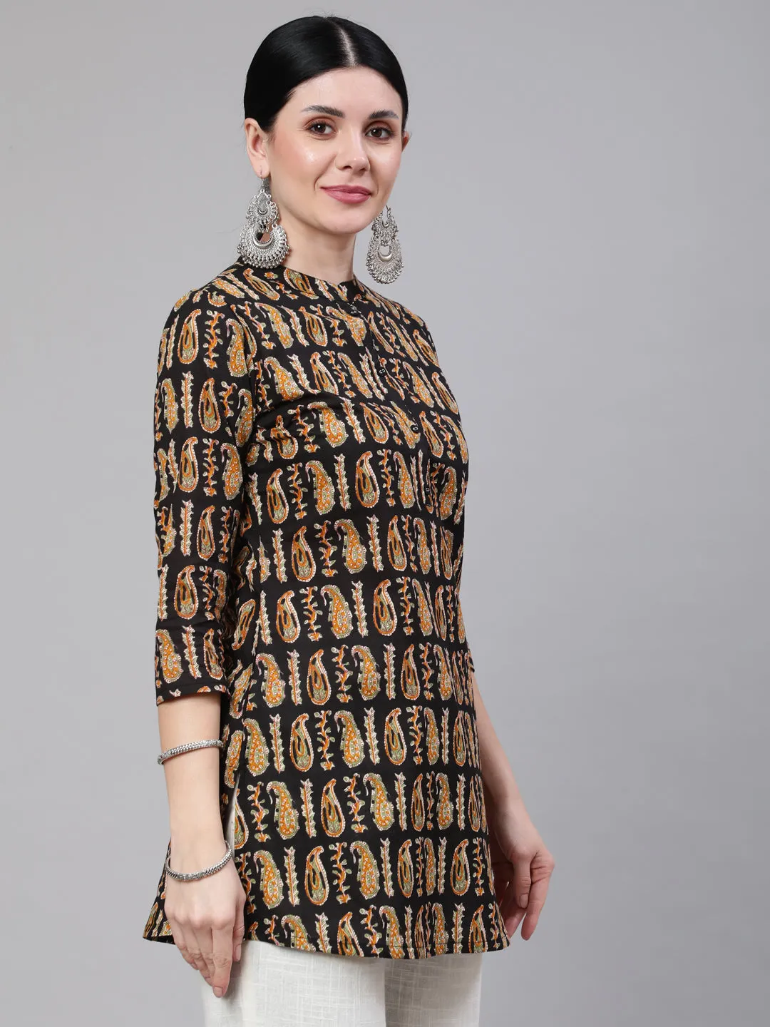 Women Black Paisley Printed Straight Tunic With Three Quarter Sleeves